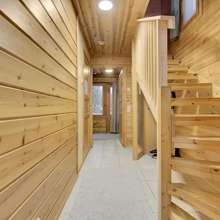 Дом отдыха Pyhaekoti D - 30 Meters From The Slopes - Valkea Homes Пухатунтури